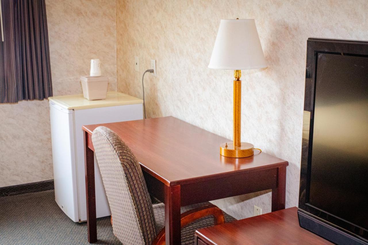 Colfax Inn By Marifah エクステリア 写真
