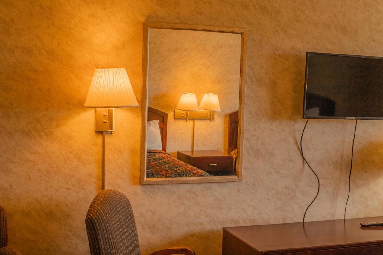 Colfax Inn By Marifah エクステリア 写真