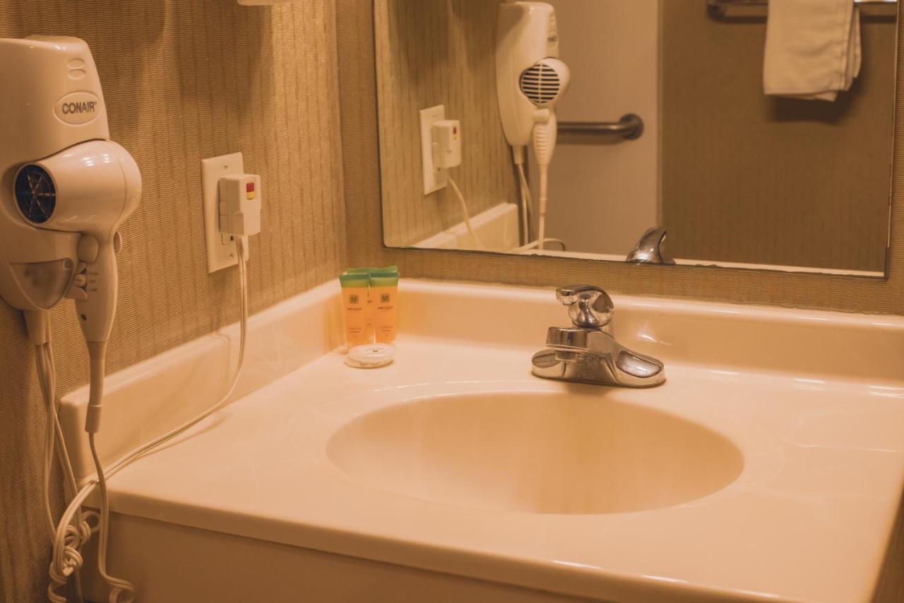 Colfax Inn By Marifah エクステリア 写真