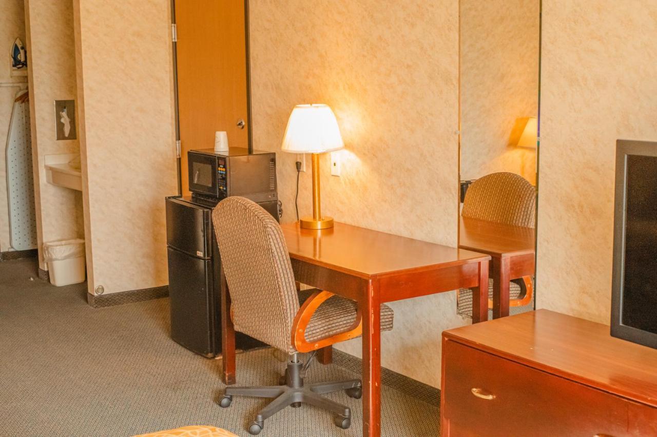 Colfax Inn By Marifah エクステリア 写真